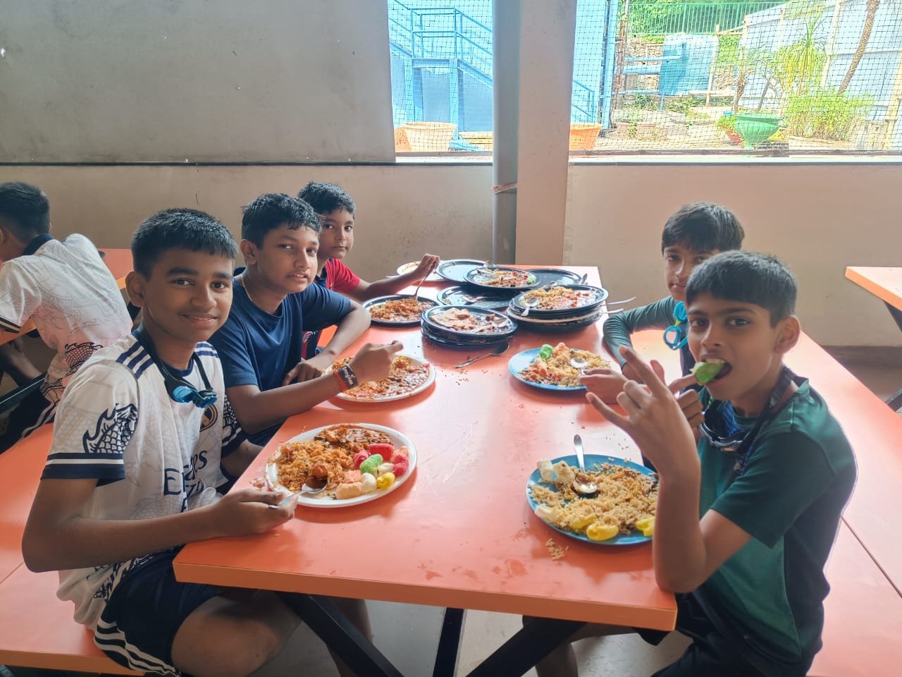 Lunch break with friends